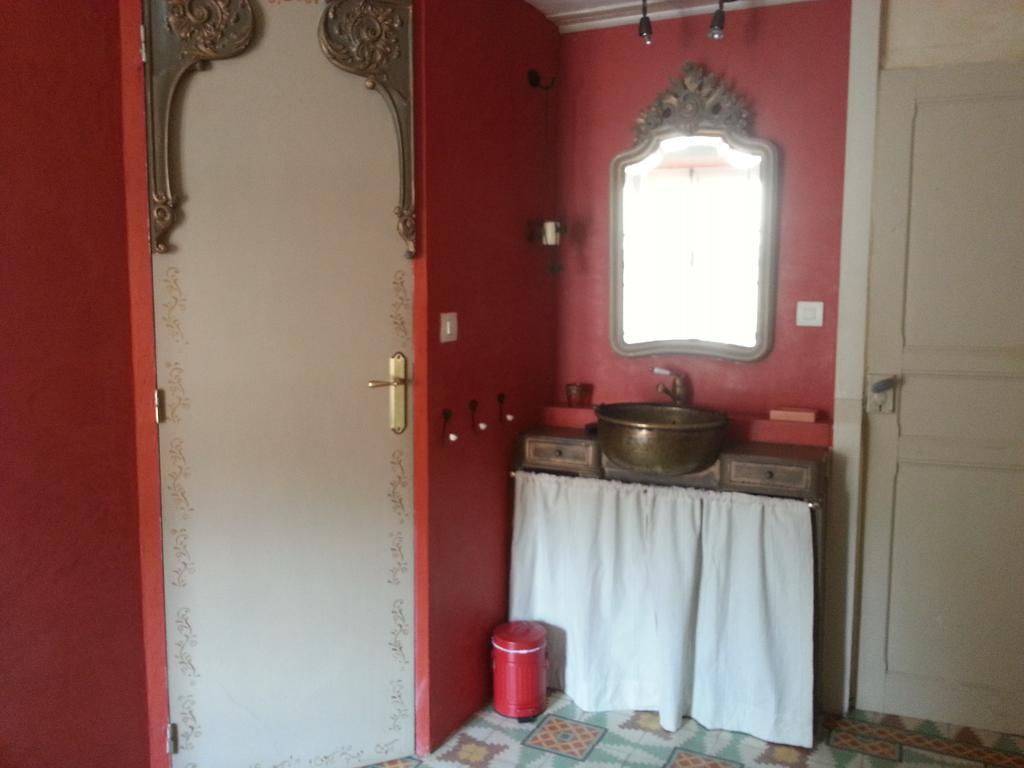 Le Patio Des Cigales Bed & Breakfast Roquefort-des-Corbieres Room photo